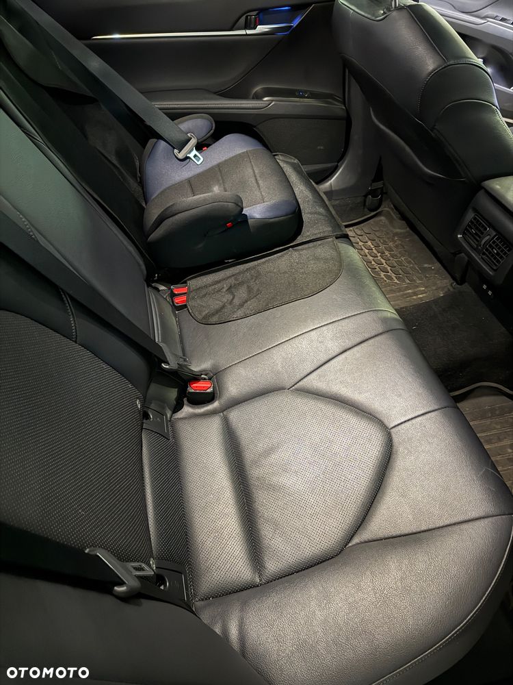 Toyota Camry 2.5 Hybrid Executive CVT - 12