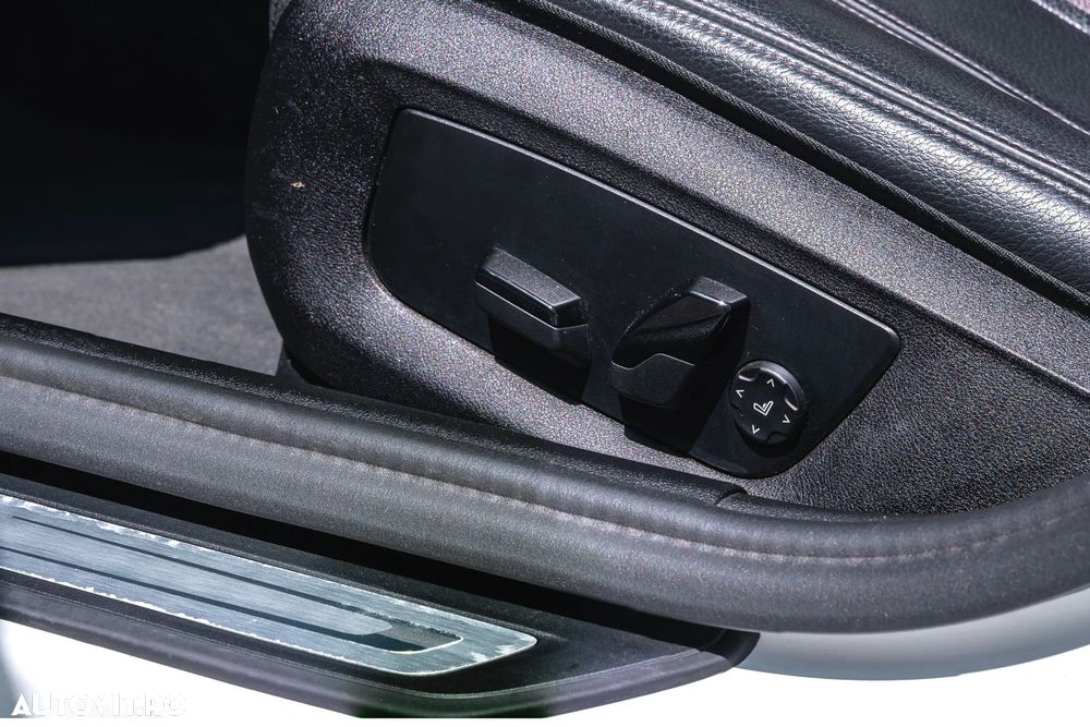 BMW Seria 5 530e xDrive AT PHEV - 26