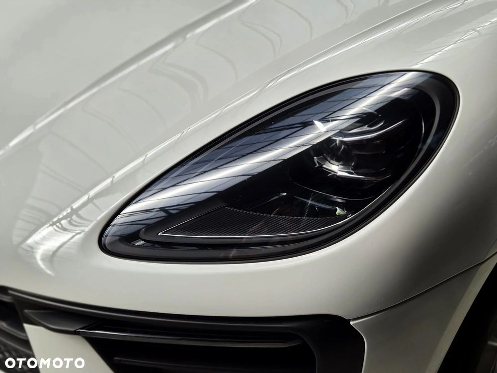 Porsche Macan Standard - 4