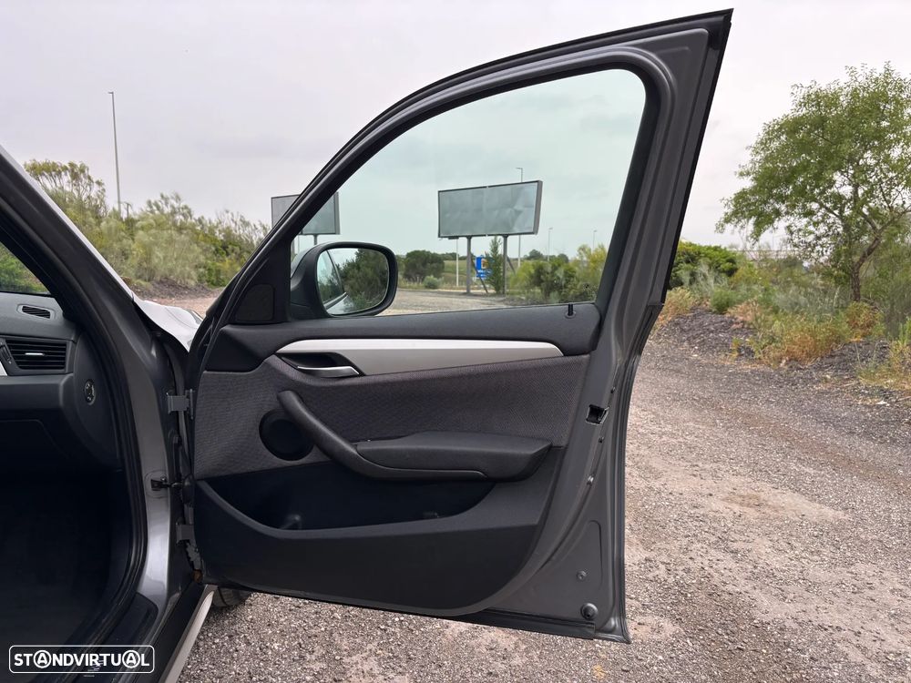 BMW X1 18 d sDrive - 16