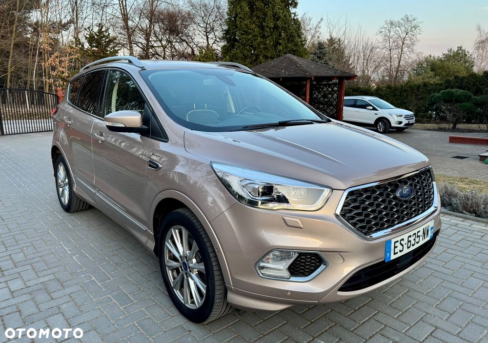Ford Kuga 1.5 EcoBoost 2x4 Vignale - 2