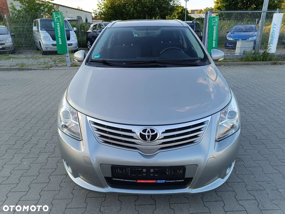 Toyota Avensis Combi 2.0 D-4D Edition - 24