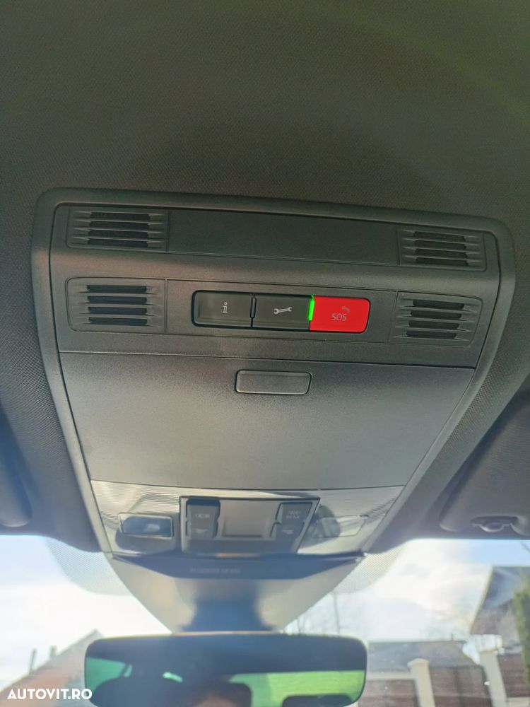 Volkswagen Passat Variant 2.0 TDI 4Mot DSG Highline - 12