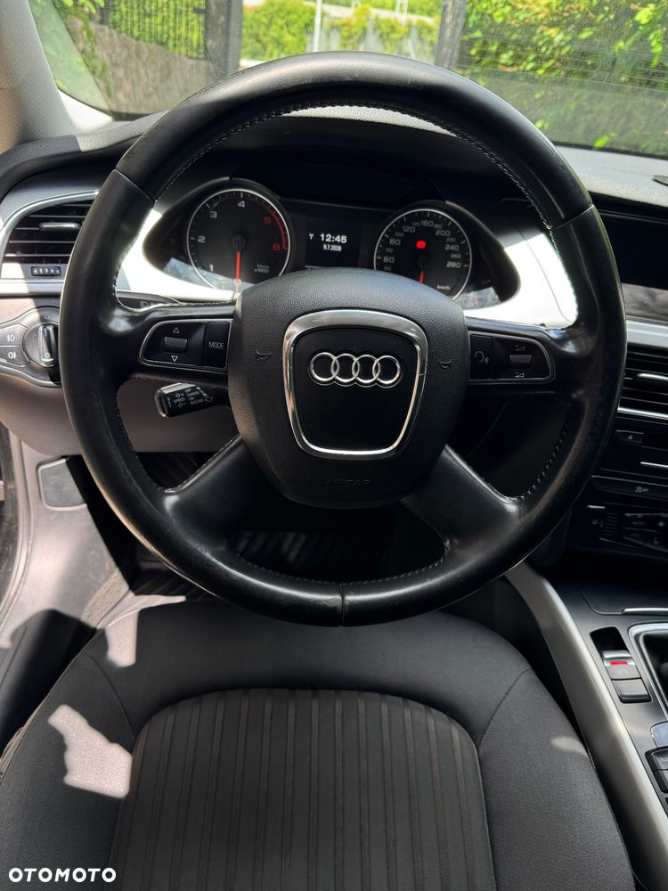 Audi A4 Avant 2.0 TDI - 17
