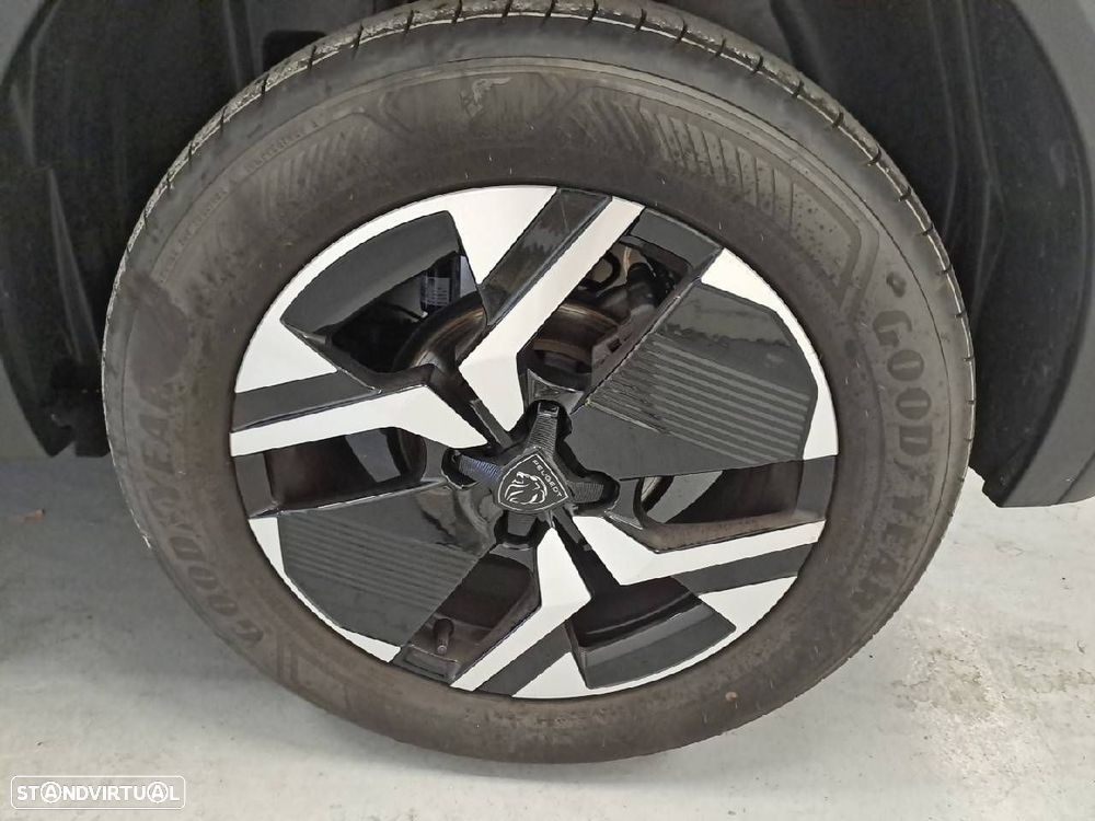 Peugeot 2008 1.2 Allure - 11