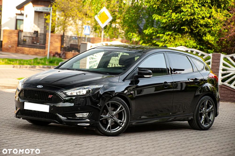 Ford Focus 1.5 EcoBlue Start-Stopp-System ST-LINE STYLE - 9