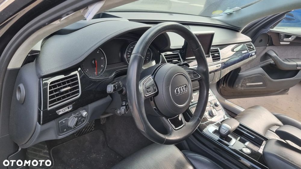 Audi A8 3.0 TDI DPF clean quattro tiptronic - 33