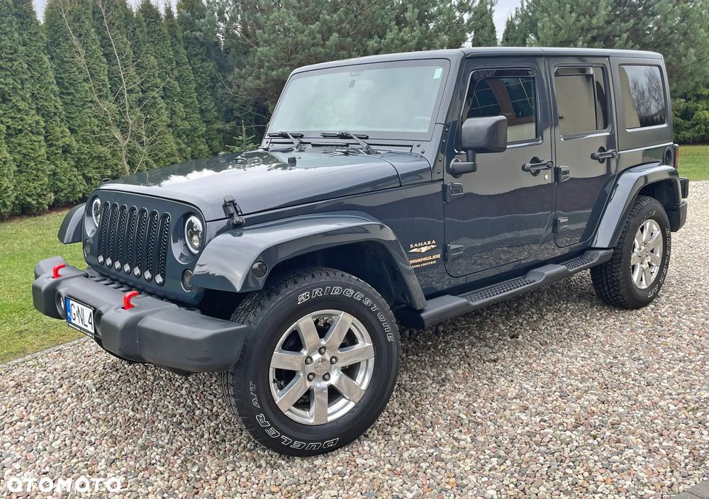 Jeep Wrangler 3.6 Unlim Sahara - 3