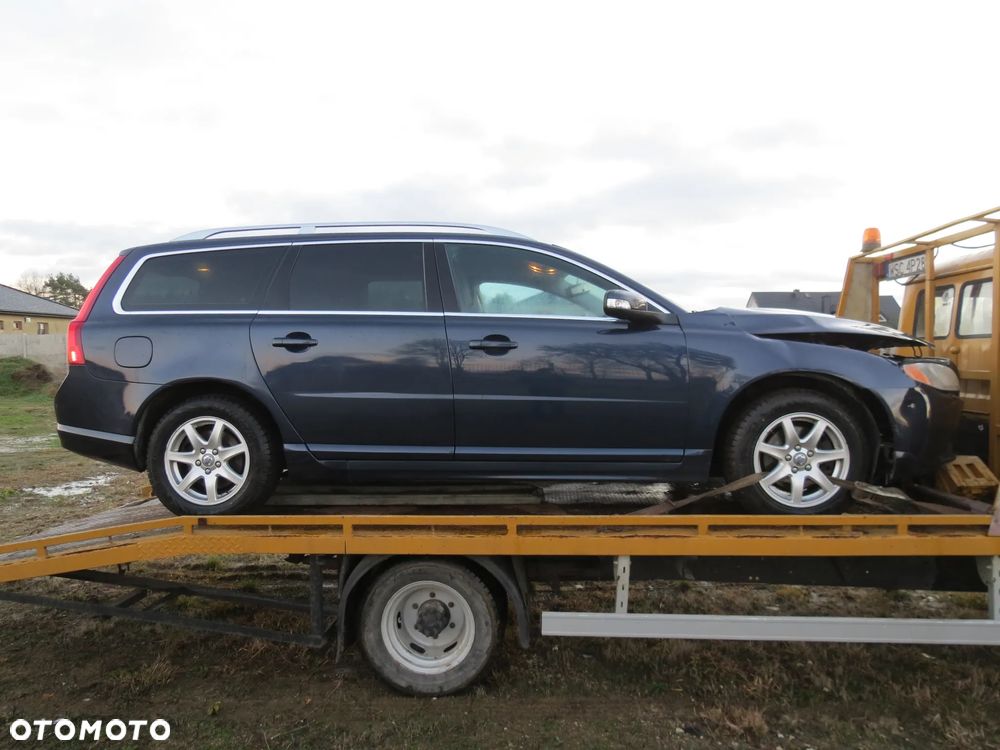 VOLVO V70 III 2010r ,3.2 BENZYNA + GAZ V6 238KM NA CZĘŚCI  SILNIK SKRZYNIALakier 614-46