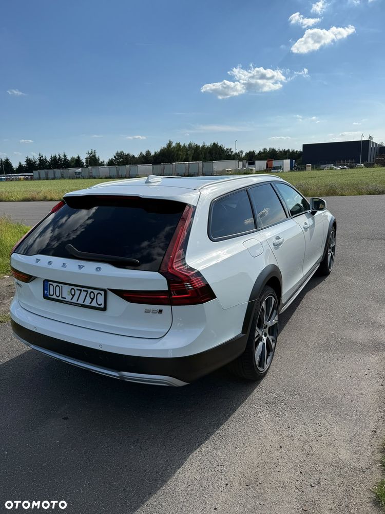 Volvo V90 Cross Country B5 D AWD Ultimate - 6