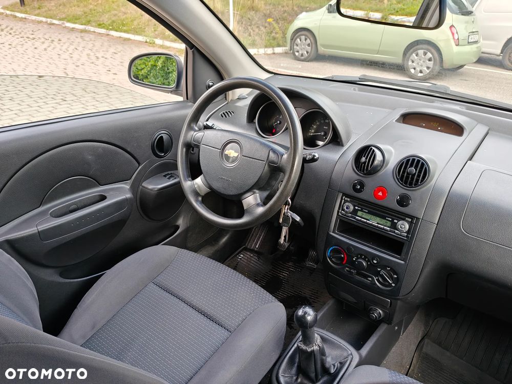 Chevrolet Aveo 1.2 SE / Plus - 21