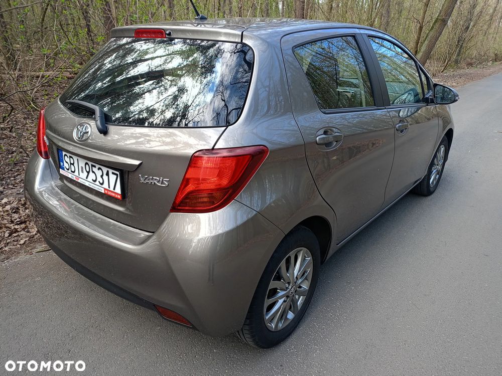 Toyota Yaris 1.33 Premium MS - 16