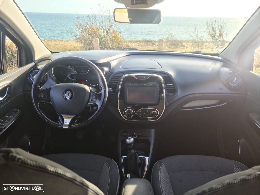 Renault Captur 1.5 dCi Exclusive - 4