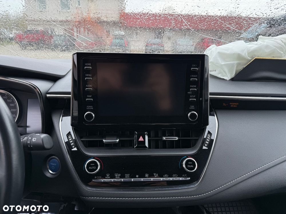 Toyota Corolla 1.8 Hybrid Comfort - 11