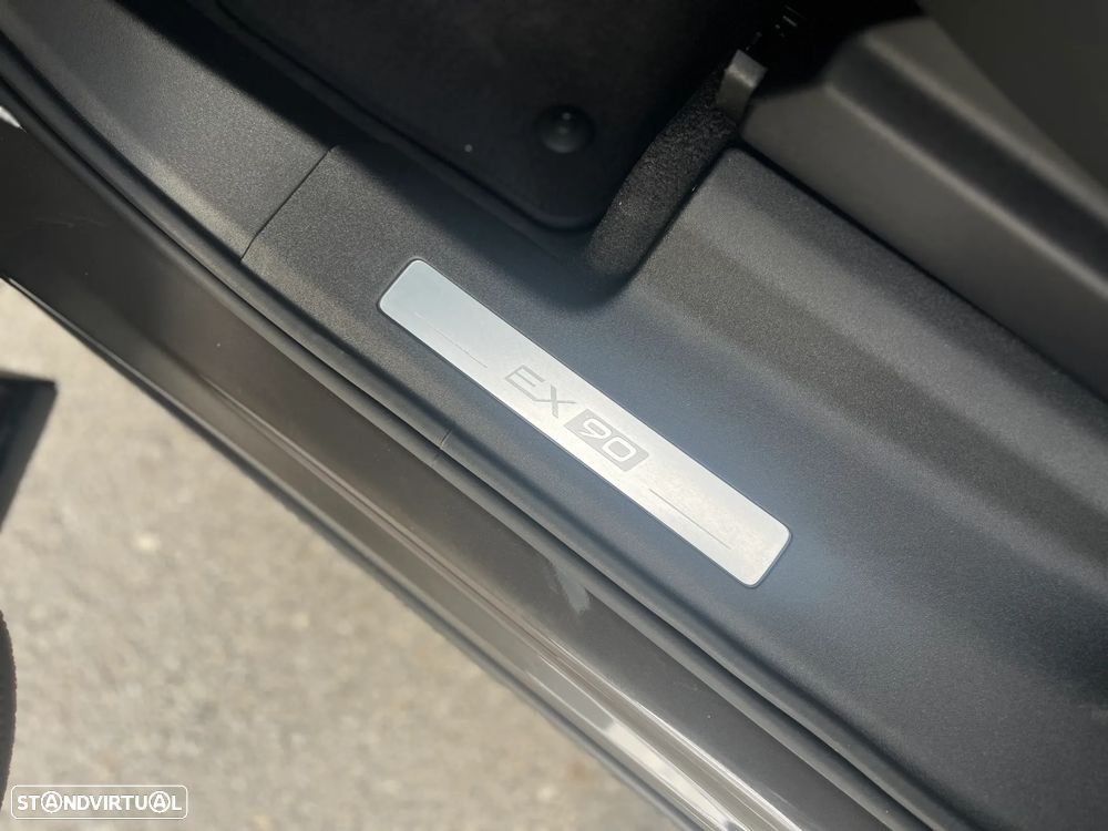 Volvo EX90 104 kWh Single Motor Core - 16