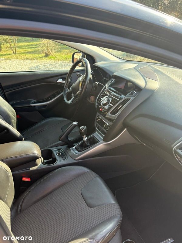 Ford Focus 2.0 TDCi Titanium ASS - 8