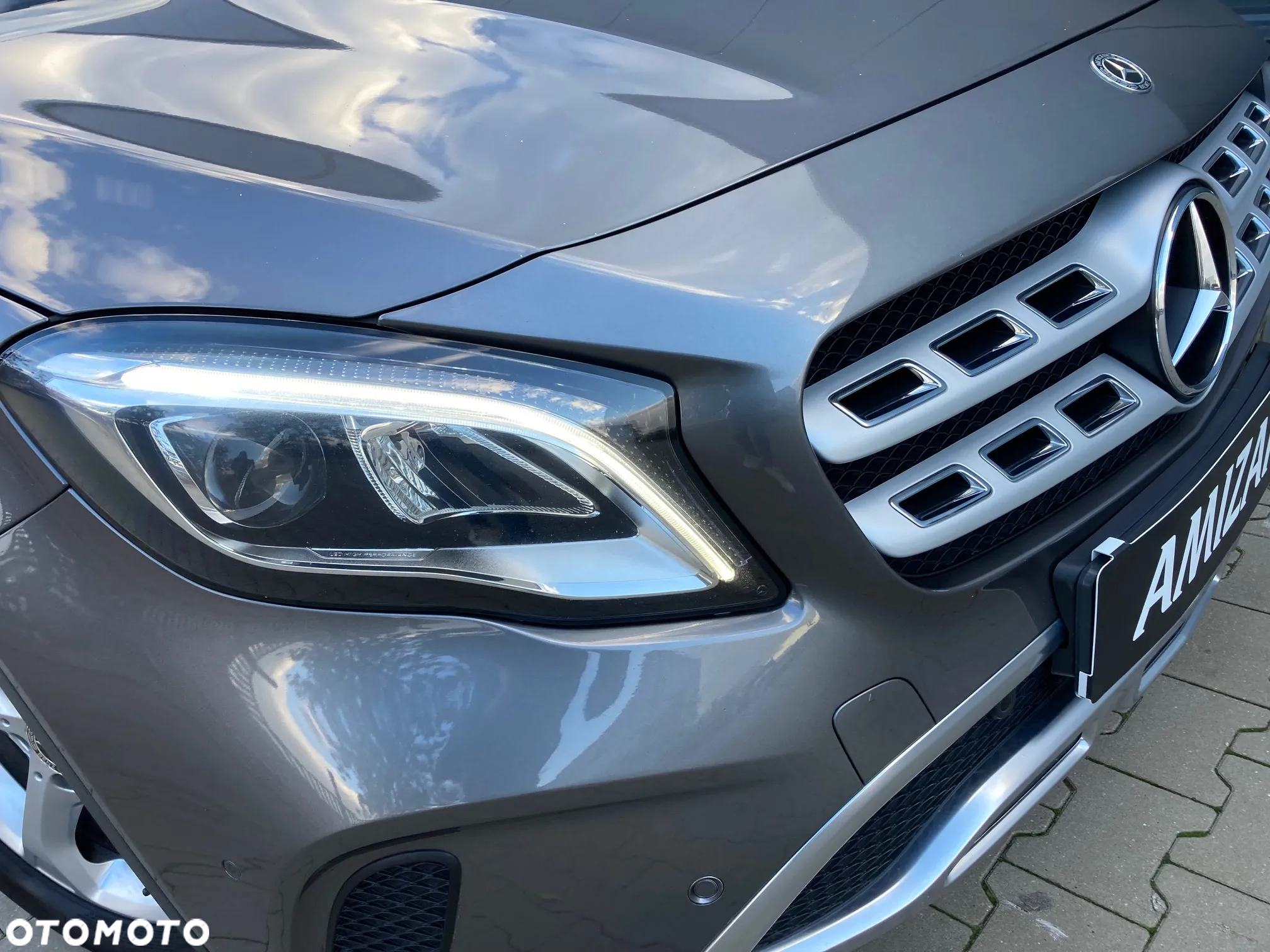Mercedes-Benz GLA 200 7G-DCT AMG Line - 11