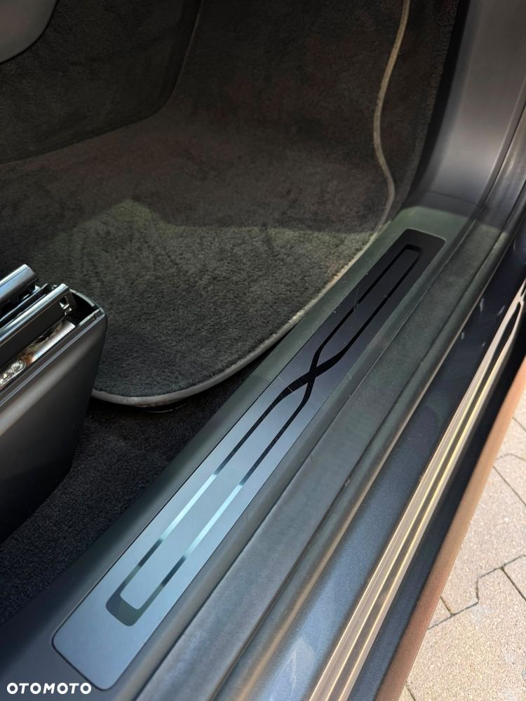 Tesla Model X Long Range - 27