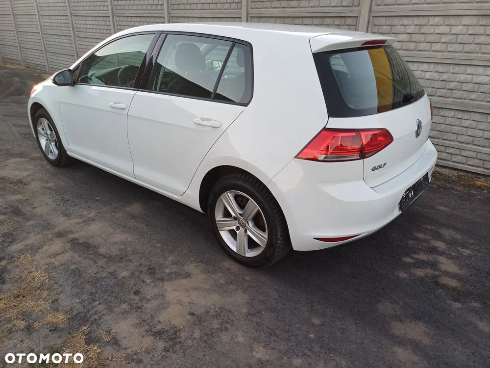 Volkswagen Golf 1.2 TSI BMT Trendline Perfectline - 2