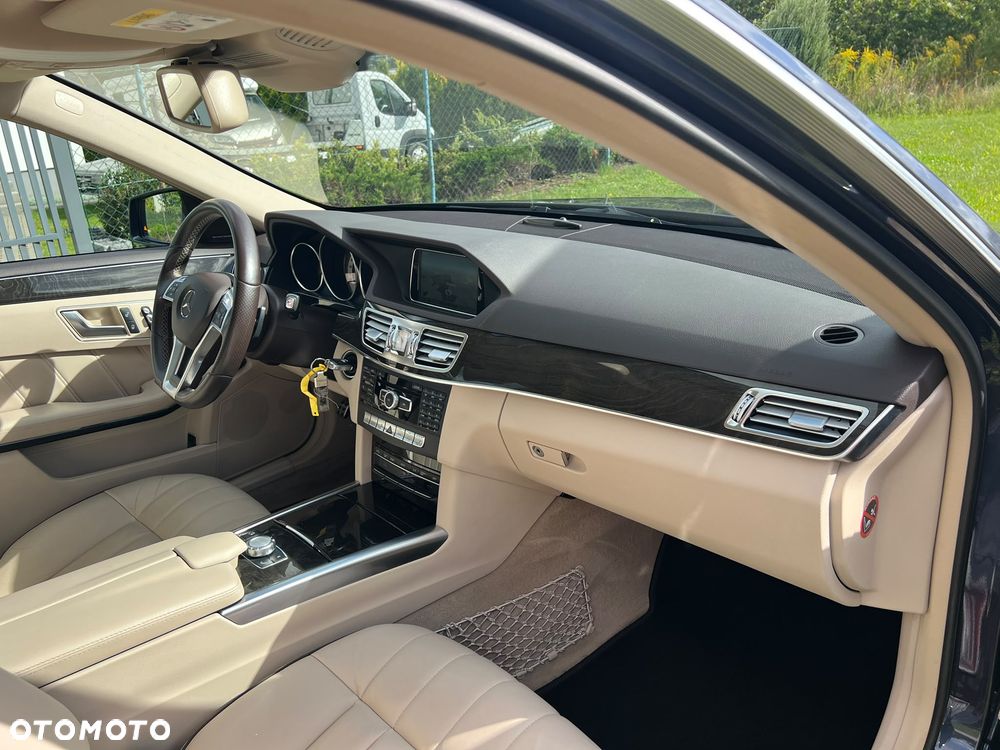 Mercedes-Benz Klasa E 400 7G-TRONIC Avantgarde - 35