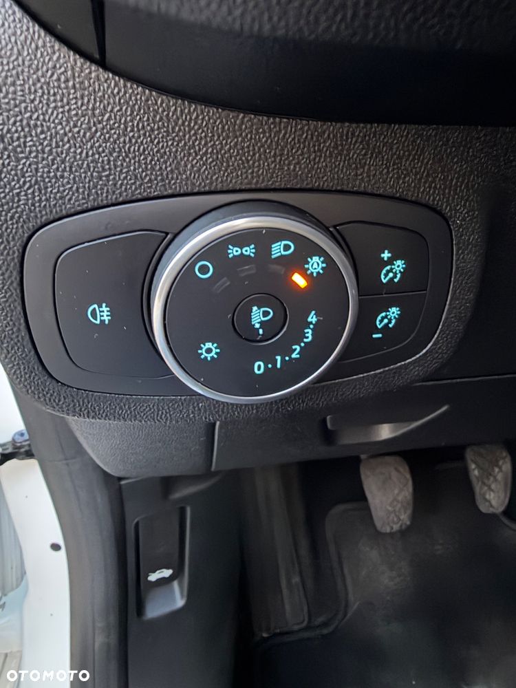 Ford Fiesta 1.1 S&S TREND - 13