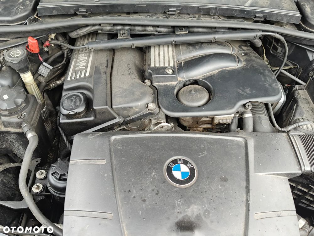 BMW Seria 3 320i - 9