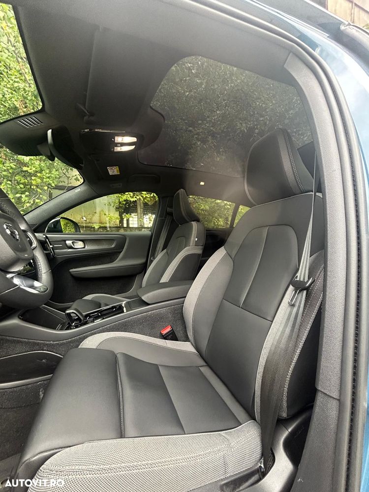 Volvo C40 Recharge Twin Motor AWD Ultimate - 9