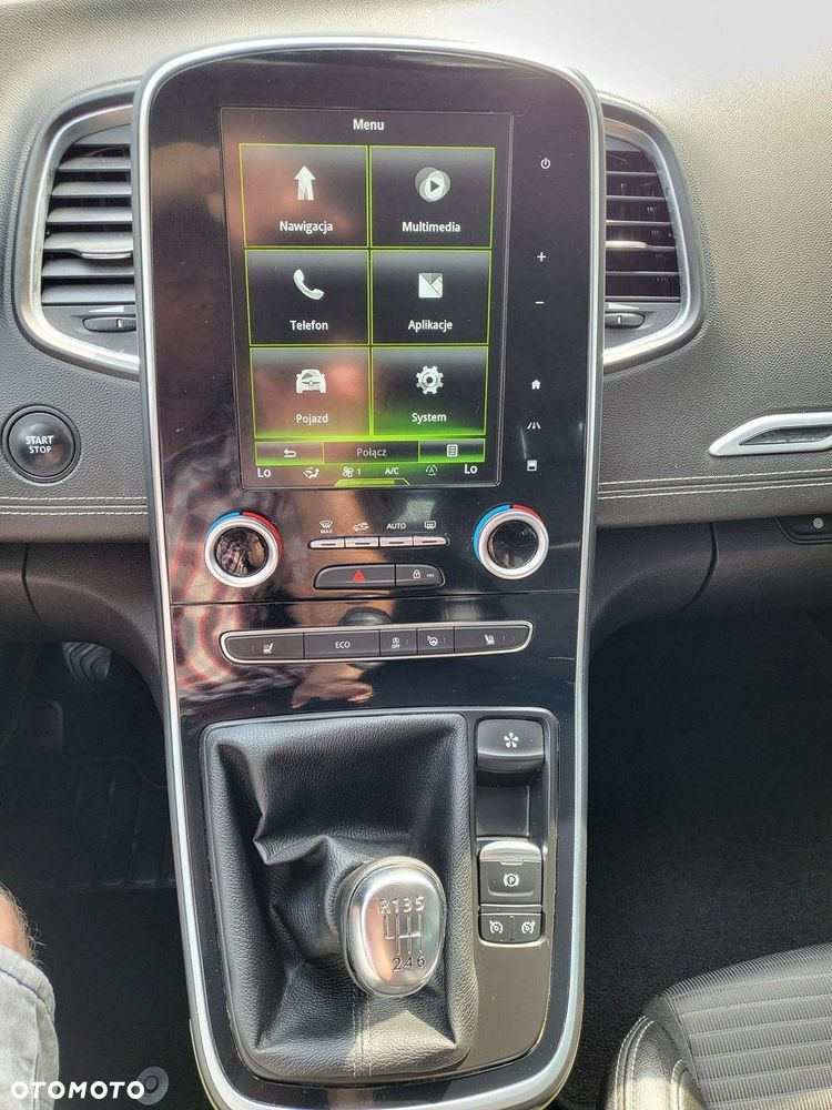 Renault Grand Scenic - 33