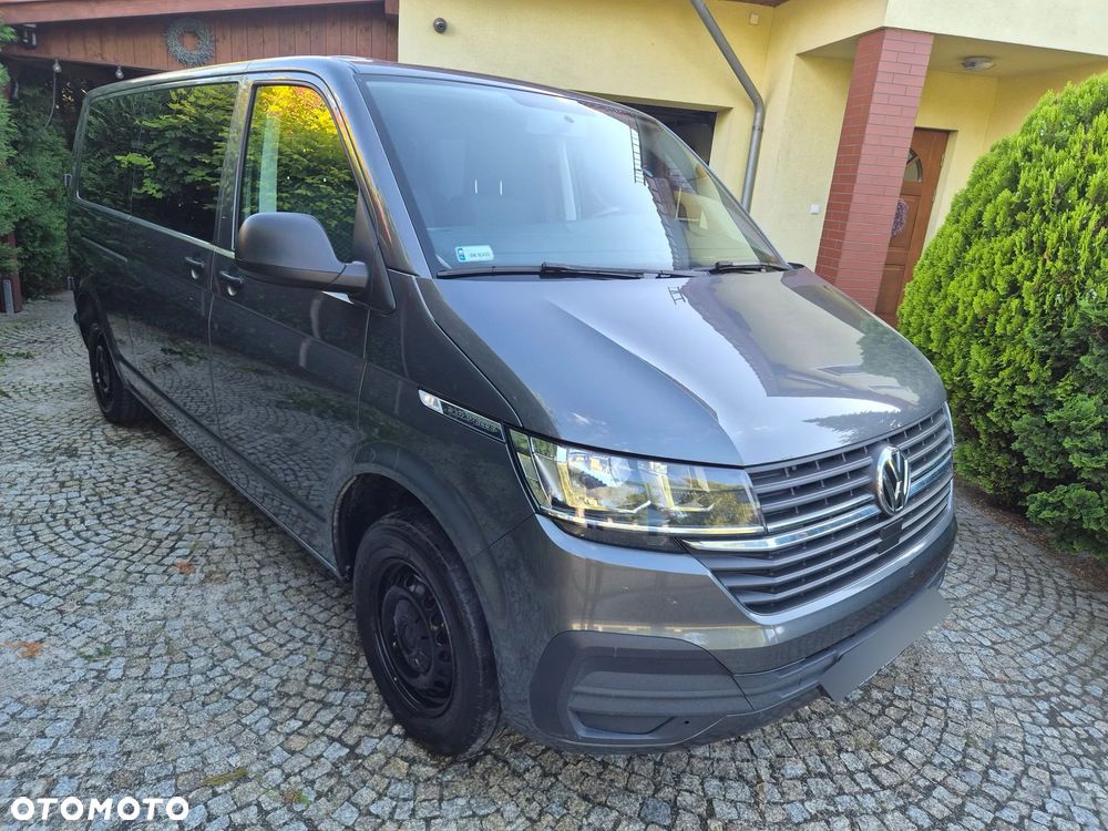 Volkswagen Caravelle - 7
