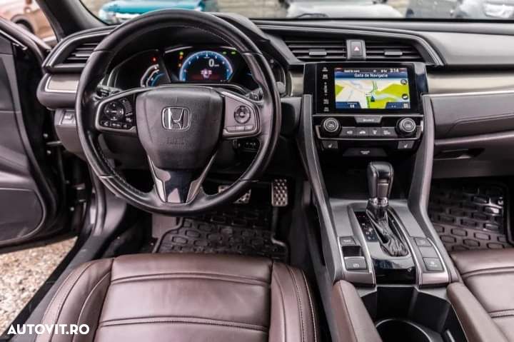 Honda Civic 1.0 i-VTEC Turbo CVT Executive Premium - 17