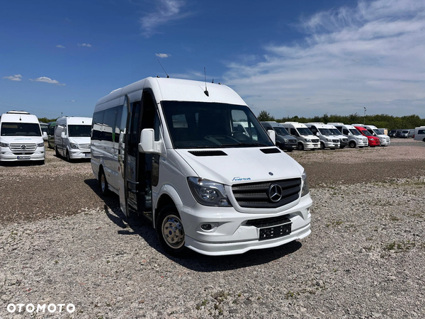 Mercedes-Benz Sprinter 519
