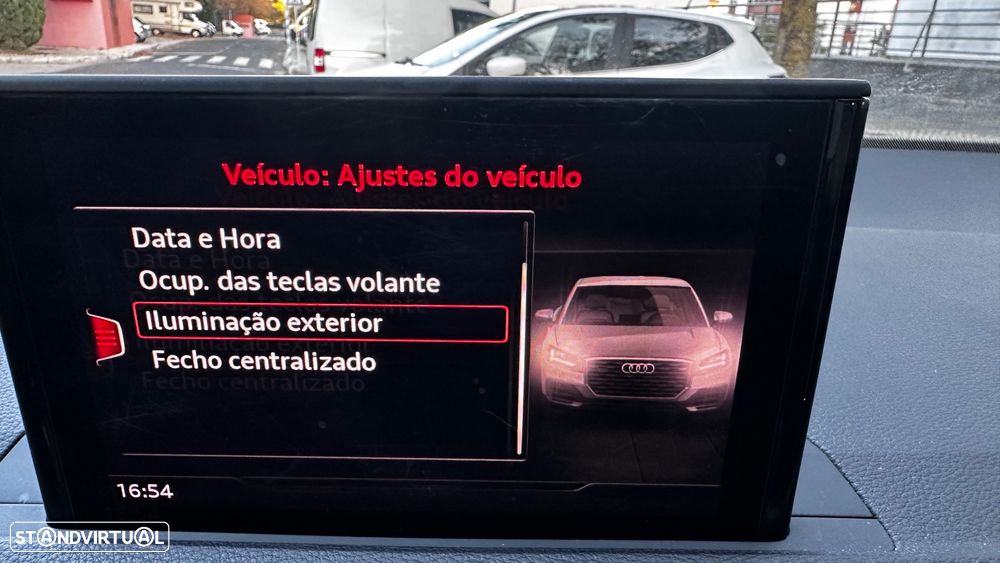 Audi Q2 1.6 TDI Sport S tronic - 28