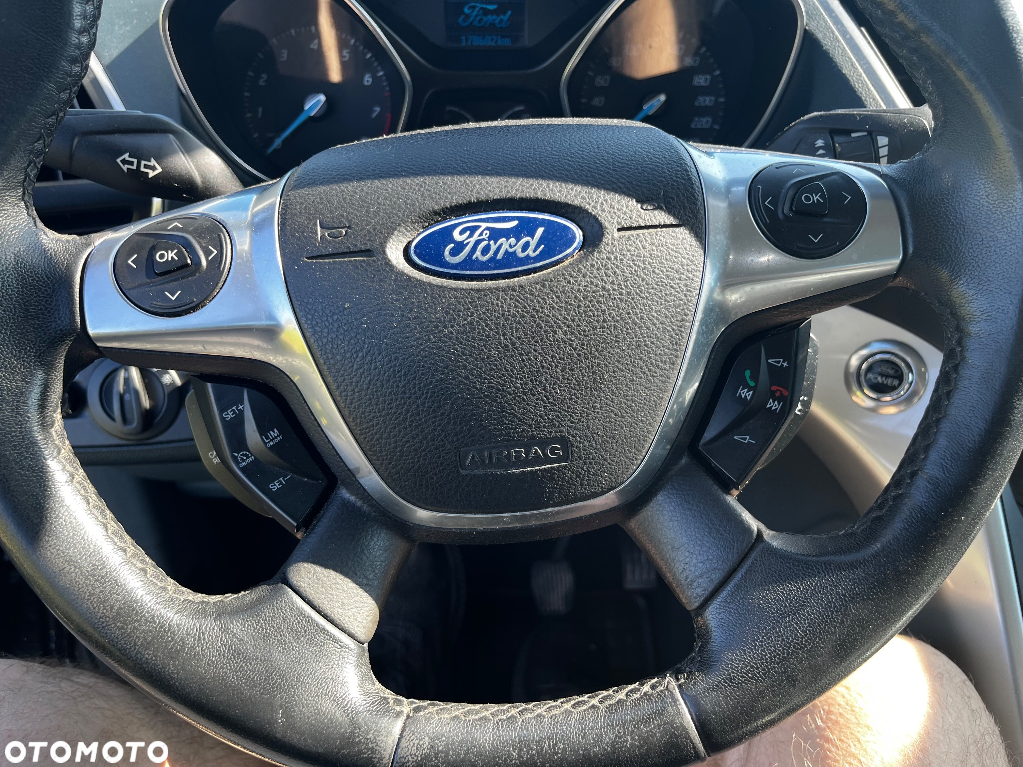 Ford C-MAX 1.6 EcoBoost Titanium - 28