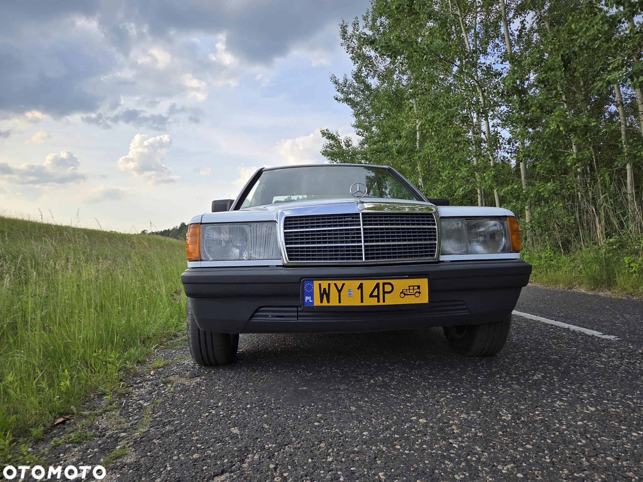 Mercedes-Benz W201 (190) - 2
