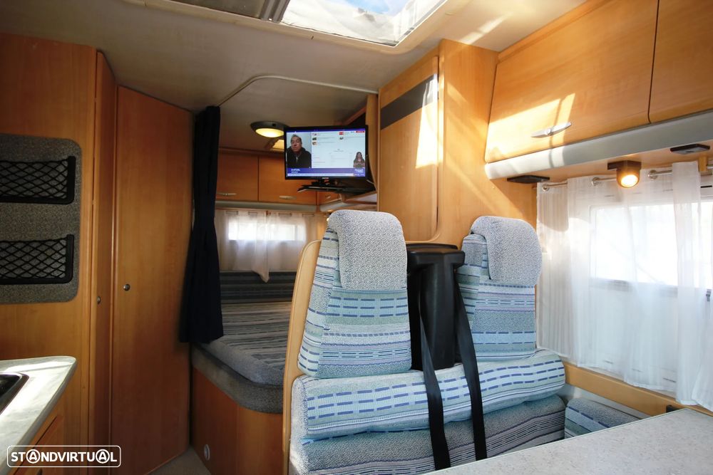 Chausson Welcome 55 *Cama Francesa* - 12