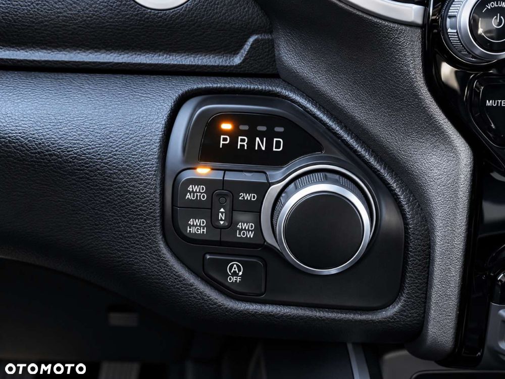 RAM 1500 - 21