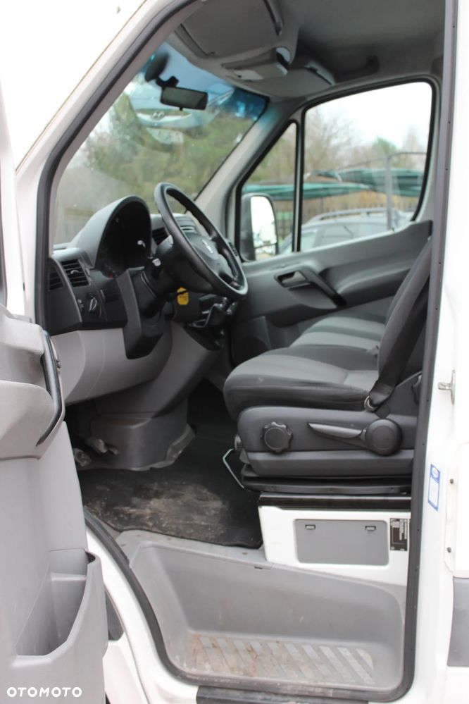 Volkswagen Crafter - 14