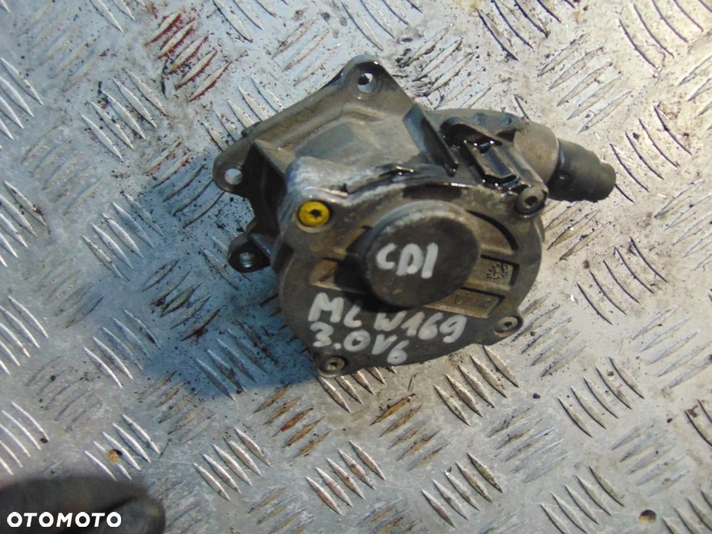 Vacum pompa mercedes ml w164 3,0 cdi - 2