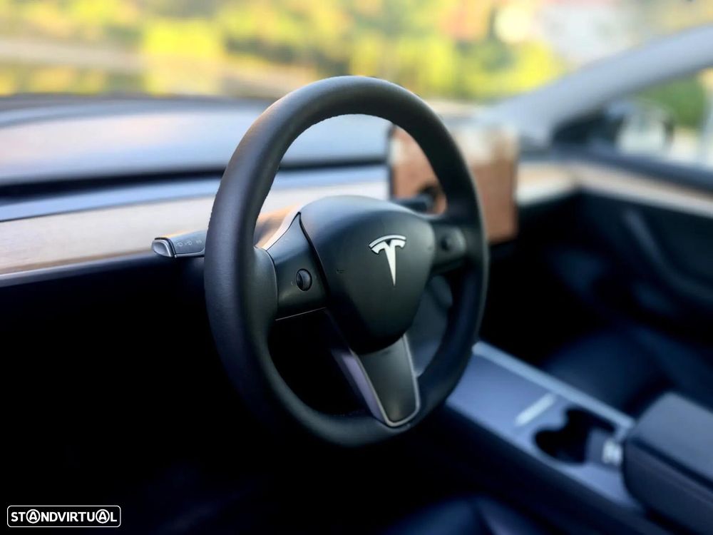 Tesla Model 3 - 15