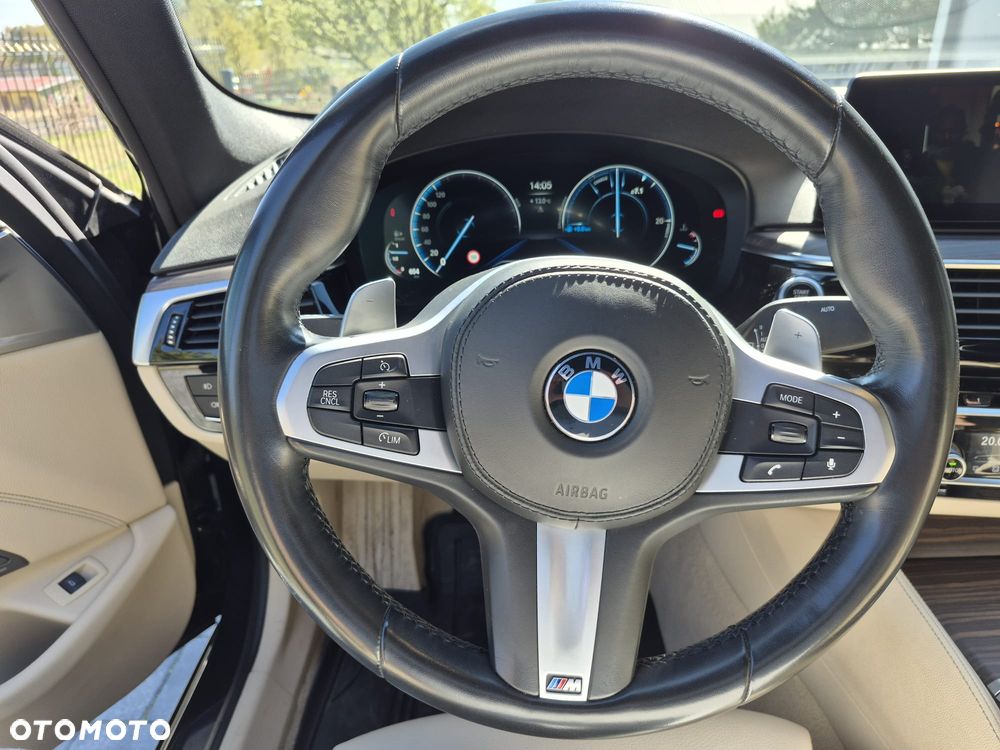 BMW Seria 5 520d Efficient Dynamics Sport Line sport - 18