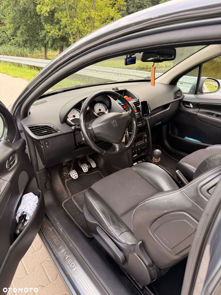 Peugeot 207 - 5