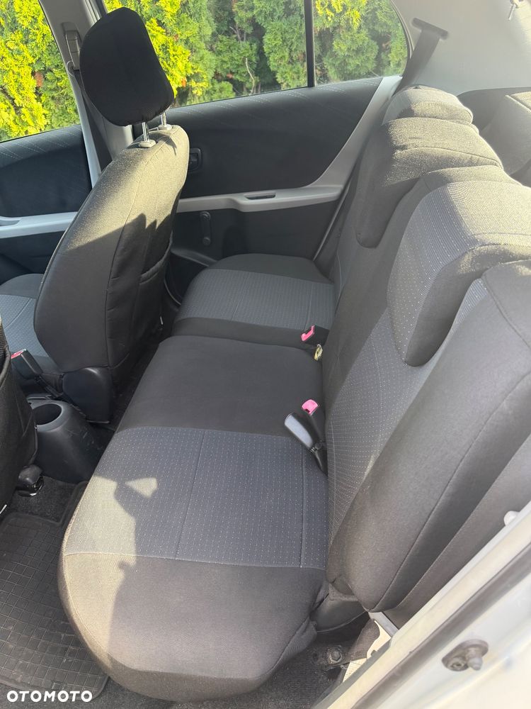 Toyota Yaris - 6