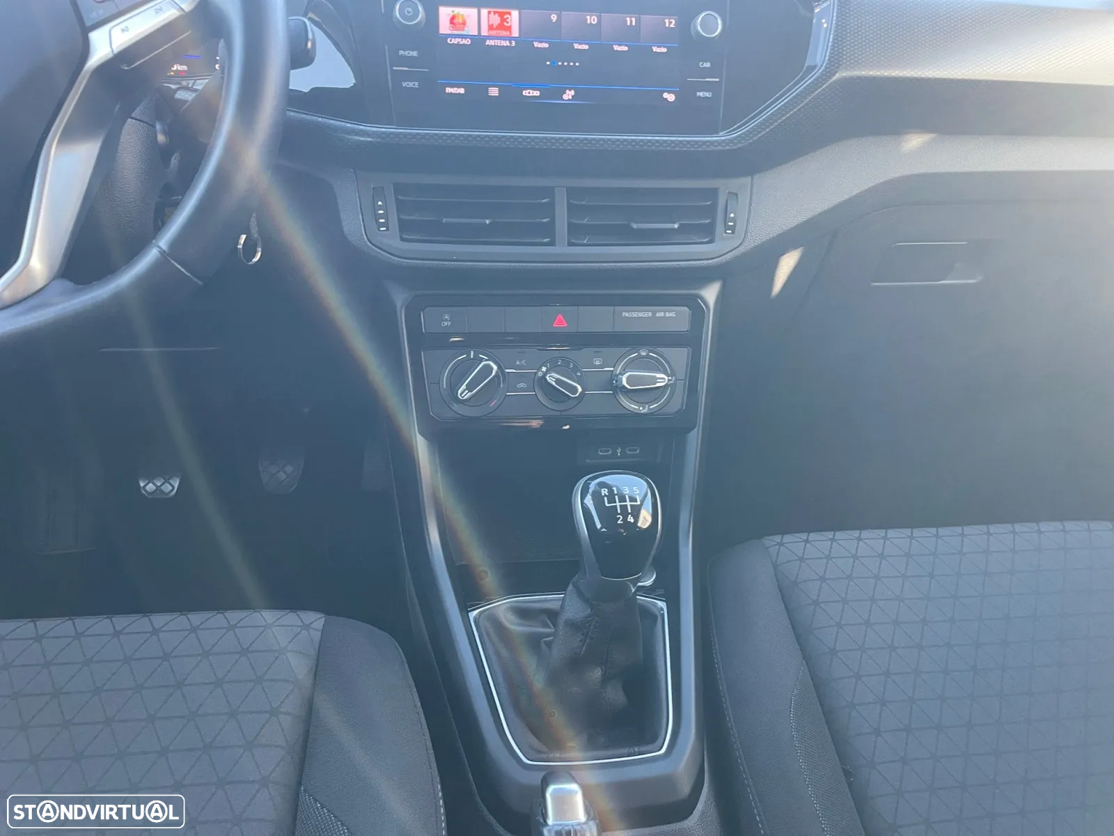 VW T-Cross 1.0 TSI Life - 12