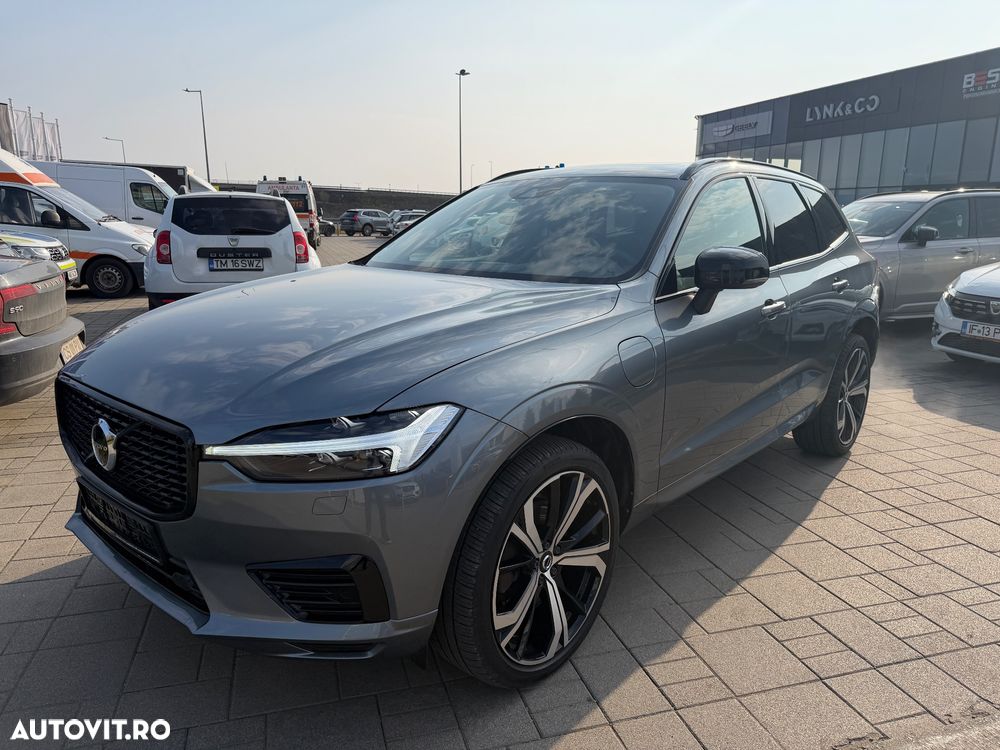 Volvo XC 60 T6 AWD AT PHEV Plus Dark - 2