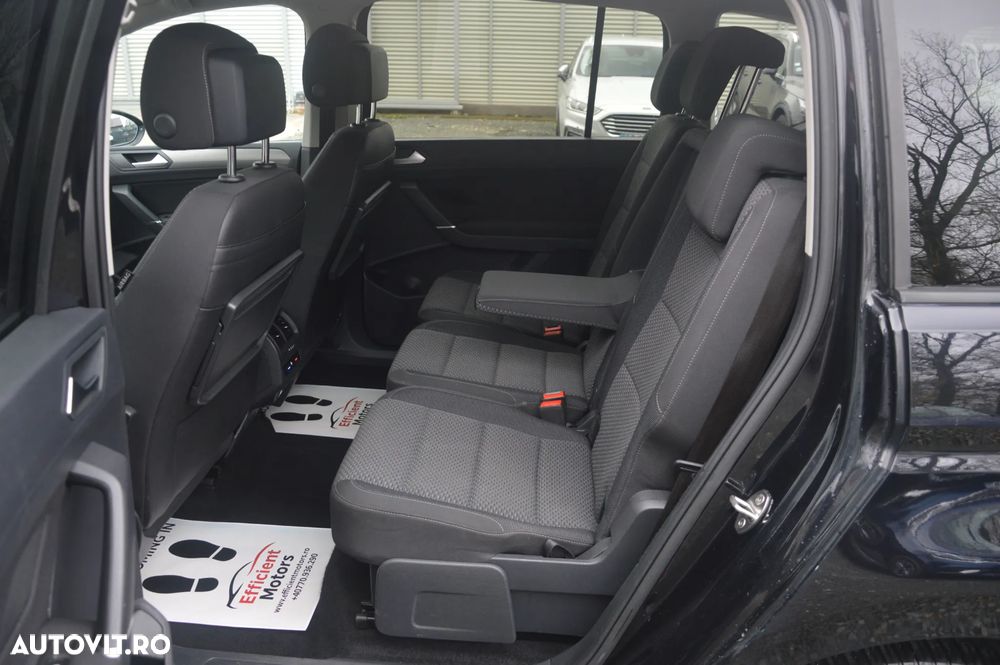 Volkswagen Touran 2.0 TDI SCR DSG Comfortline - 6