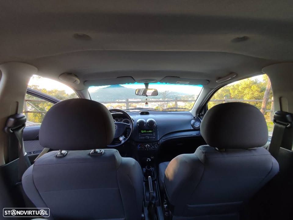Chevrolet Aveo 1.2 LS - 13
