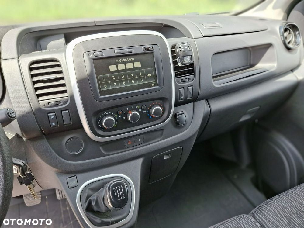 Renault Trafic - 26