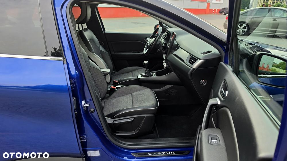 Renault Captur TCe 100 BUSINESS EDITION - 37