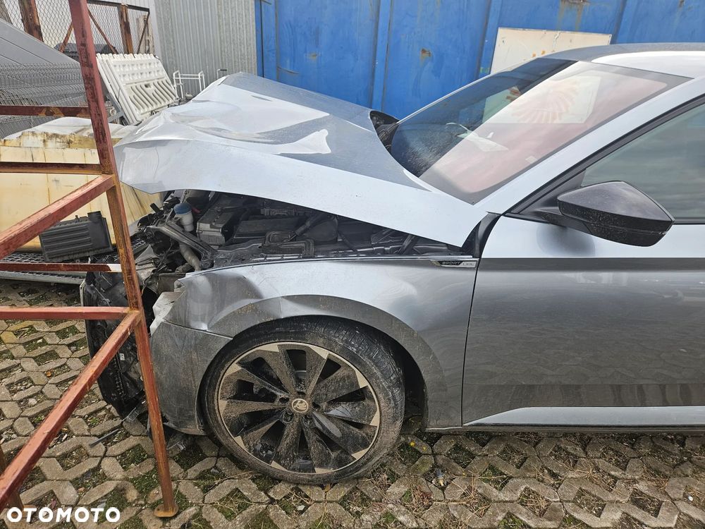 Skoda Superb 1.4 TSI Plug-In Hybrid Sportline DSG - 8