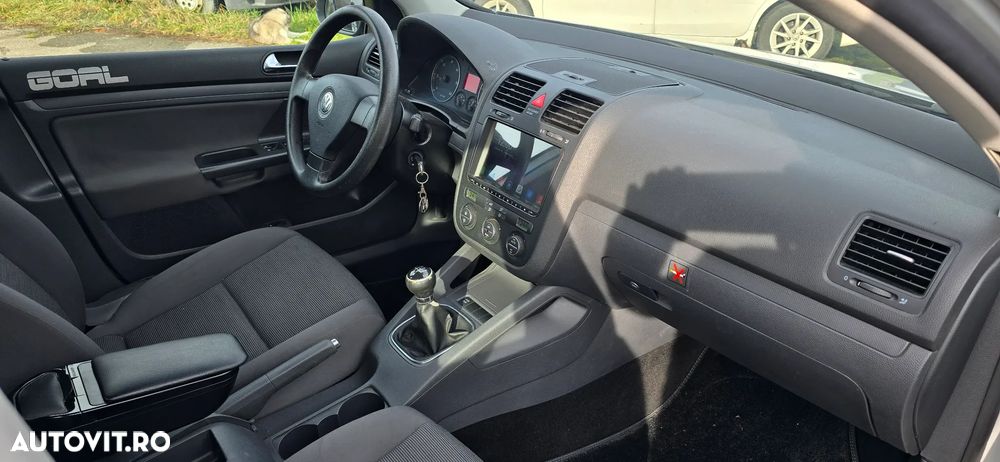 Volkswagen Golf 1.9 TDI Comfortline - 9